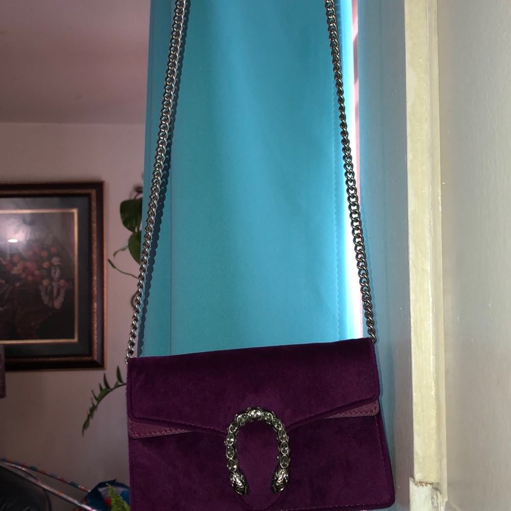 GUCCI Velvet Bag(color fushia)